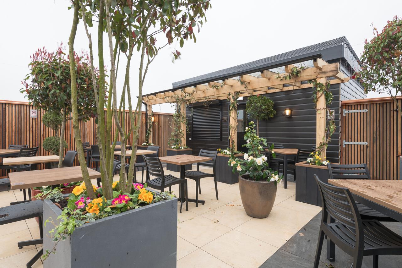 The John Russell Fox Wetherspoon Hotel Andover Ngoại thất bức ảnh