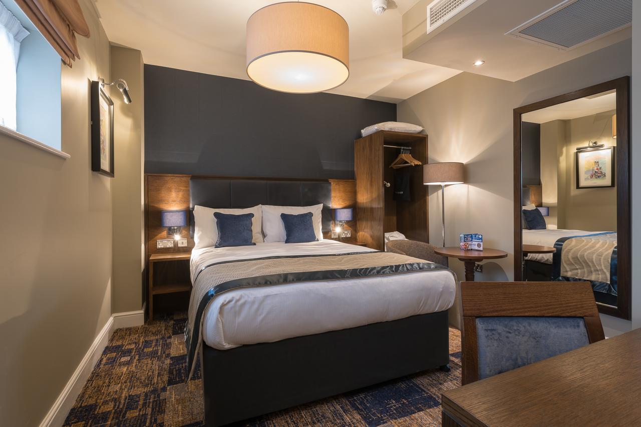 The John Russell Fox Wetherspoon Hotel Andover Ngoại thất bức ảnh