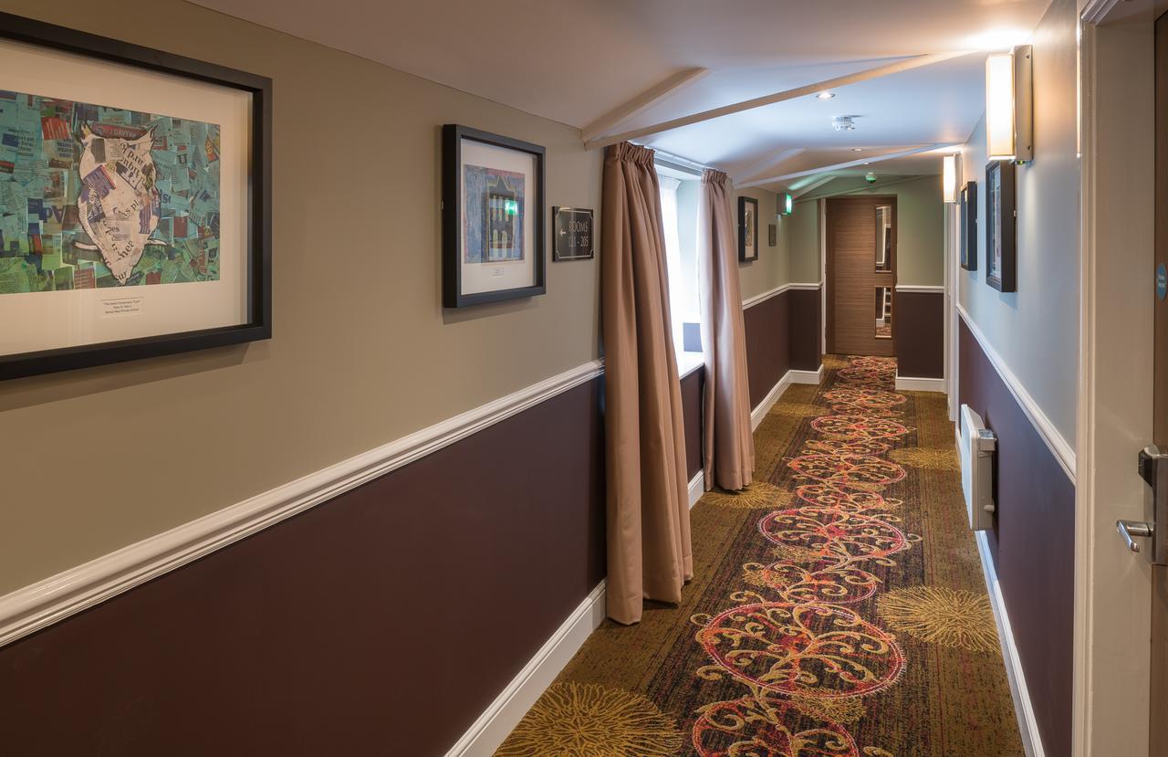 The John Russell Fox Wetherspoon Hotel Andover Ngoại thất bức ảnh